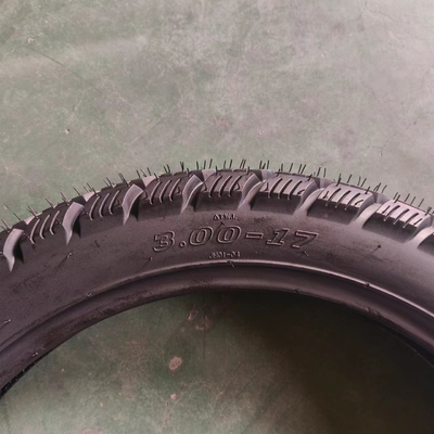 Pneus de motocicletas Pneus para motocicletas 3.00-17 Matéria-prima Natrual Borracha de aço Nylon