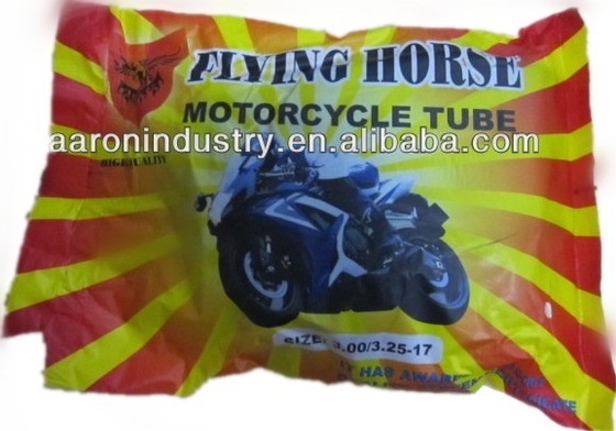 10.5 MPA Resistência à tração Pneus de motocicleta com tubos internos de borracha natural/borracha butílica