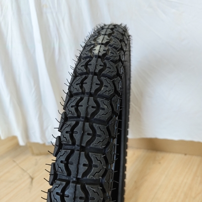Produto 3.00-18 Pneus sem tubos para motocicletas para as necessidades dos seus clientes
