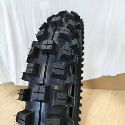Pneus macios pretos para a Rússia 1408018 1209019 909021 Porto de carregamento Qingdao