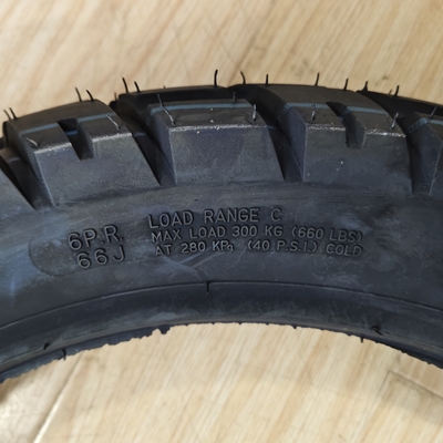 17 polegadas de pneus de motocicleta matéria-prima Natureza borracha aço nylon para o melhor manuseio