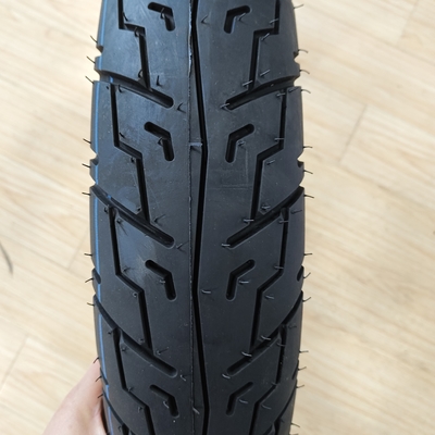 35%-55% de teor de borracha Caixa de pneus de motocicletas Pneus sem tubos 13090-18 Pneus de bicicleta