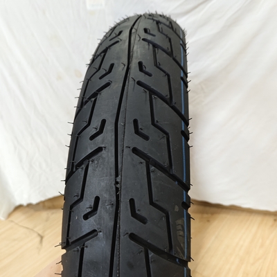 35%-55% de teor de borracha Caixa de pneus de motocicletas Pneus sem tubos 13090-18 Pneus de bicicleta