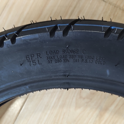 35%-55% de teor de borracha Caixa de pneus de motocicletas Pneus sem tubos 13090-18 Pneus de bicicleta