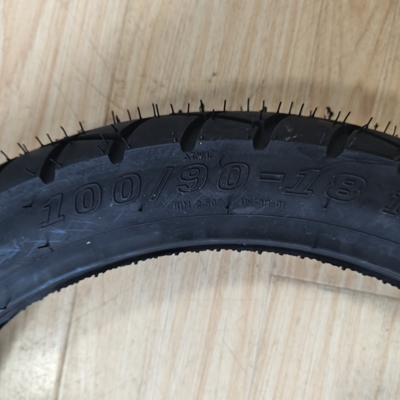100/90-18 Pneus e tubos para pneus de motocicleta Tubos para pneus interiores feitos de aço natural