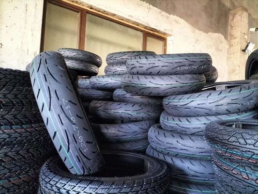 Pneus e tubos de motocicletas Alto teor de borracha 30%-45% OEM aceitável 120/70-17