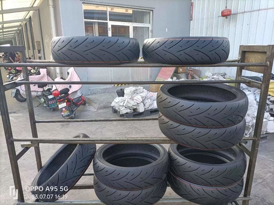 170/50-21 160/50-23 Pneus de fusão semi-quente para motocicletas 8,2 kg Tempo de entrega 25-30 dias