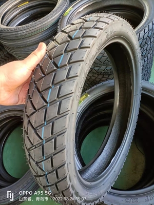 Acceptável OEM 90/90-18 Pneus com estrutura de viés e de Super Factor