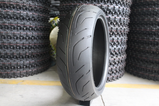 180/50-17 180/55-17 190/50-17 190/55-17 200/50-17 200/55-17 Pneus de motocicleta