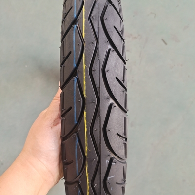 35%-55% Teor de borracha Pneus de motocicleta sem tubos 80/90-17 com e OEM aceitável