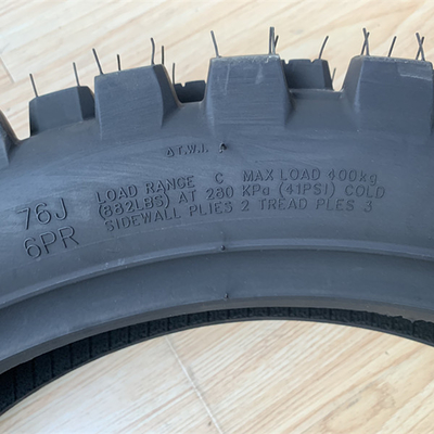 140/80-18 Pneus enduro macios com 10,5 resistência à tração e conteúdo de borracha duradoura