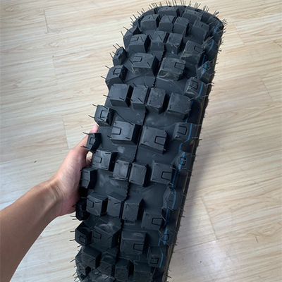 140/80-18 Pneus enduro macios com 10,5 resistência à tração e conteúdo de borracha duradoura