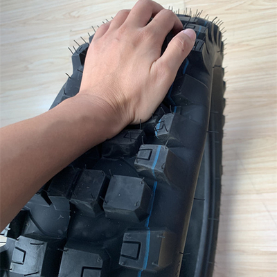 140/80-18 Pneus enduro macios com 10,5 resistência à tração e conteúdo de borracha duradoura