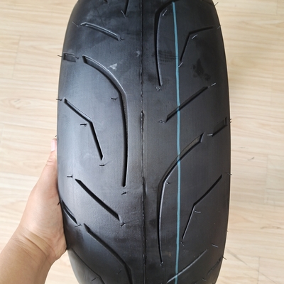 6PR/8PR Ply Rating Natureza Borracha Aço Nylon Material Pneus de motocicleta Pneus 180/55-17