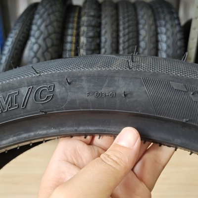 Pneus profissionais de motocicletas de aço de borracha natural de nylon 140/60-17 em Qingdao