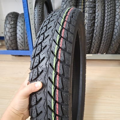 Pneus para motocicletas com 35% a 55% de teor de borracha