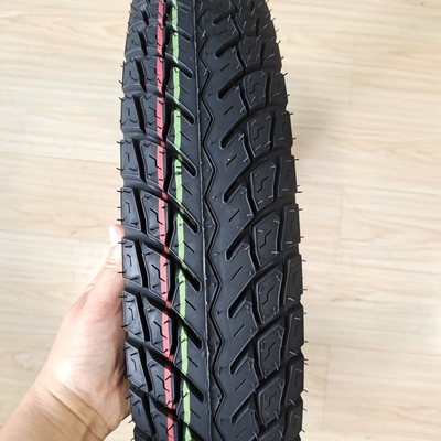 Pneus para motocicletas com 35% a 55% de teor de borracha