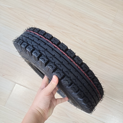 OEM aceitável 4.00-8 Pneus de motocicleta para Egito Pneus de scooter em preto