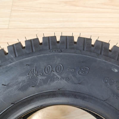 OEM aceitável 4.00-8 Pneus de motocicleta para Egito Pneus de scooter em preto