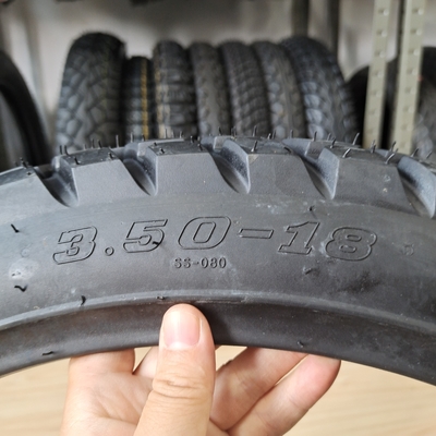 6pr/8pr Pneus de borracha natural para motocicletas e tubos interiores de pneus com Emark aprovado 3.50-18
