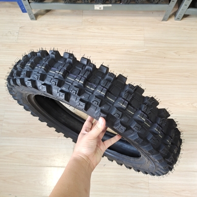 Pneus de aço natural de borracha de nylon 140/80/18 140/80-18 Pneus de motocicleta 140x80x18