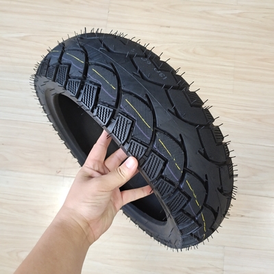 Pneus sem tubos para motocicletas de aço de borracha natural de nylon 130/60-13 TL para o mercado da Venezuela