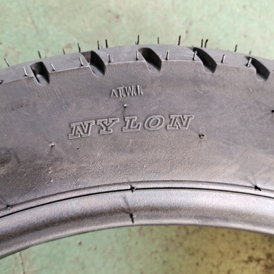 110/90-16 Tubos interiores de pneus de motocicleta feitos de borracha butílica natural para retalhistas OEM