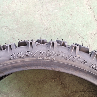 35%-55% de teor de borracha Pneus de motocicletas de nylon110/70-17 para distribuidores de Qingdao