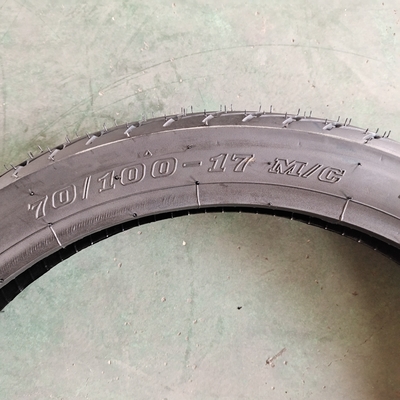 70/100-17 Tubos internos de borracha de butil em caixa de pneus pretos para motocicletas profissionais