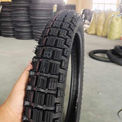 Venda direta de pneus de motocicletas com 35% a 55% de teor de borracha e cor preta