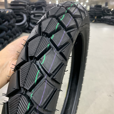 3.00-18 Força de tração do pneu de motocicleta 10.5 Caixa para desempenho forte e durável