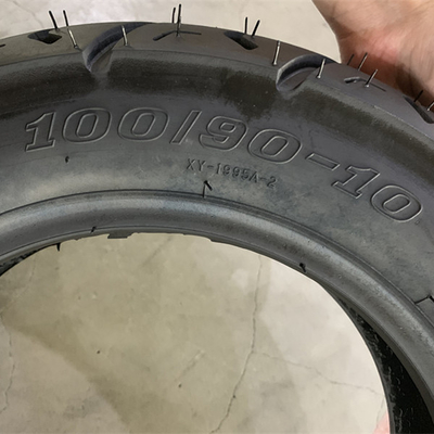 100/90 10 Pneus de motocicleta para condução suave e segura em qualquer terreno