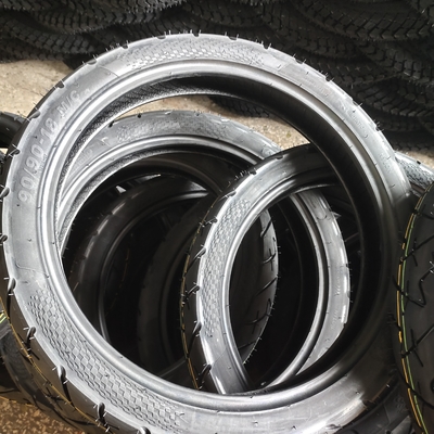 Envio rápido dentro de 25 dias 90/90-18 Pneus de motocicleta com e projeto profundo