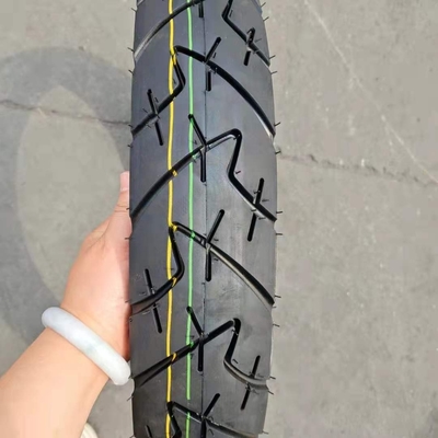 Pneus de motocicleta com 35% a 55% de borracha