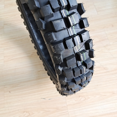 Materiais Pré-fabricados Pneus 110/90-18 para motocicletas Pneus sem tubos para desempenho