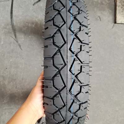 Pneus de motocicletas Pneus 110/90-16 com teor de borracha natural de 35% a 55%