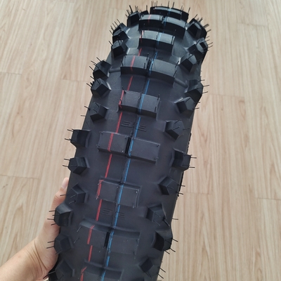 140/80-18 140/80/18 140/80 R18 Pneus de borracha chinesa para motocicletas para o mercado da América do Norte