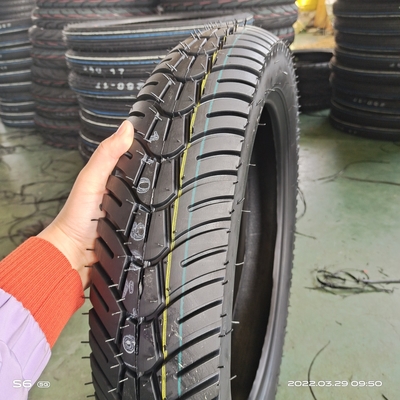 LIFO Motocicletas Rodas de motocicletas Pneus 100/90-17 para carregamento Porto Porto de Qingdao