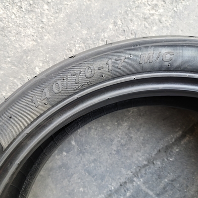 6pr/8pr Pneus sem tubo para motocicletas 140/70-17 com OEM aceitável e Ply Rating 6pr/8pr