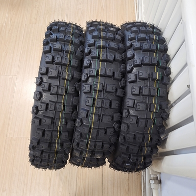 Pneus de motocicletas 4.00-8 Capacidade de produção 5000 pcs por dia Harley Davidson Scooters
