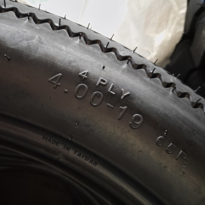 4.50-18 4.00-19 4.50-19 5.00-17 Pneus de motocicleta com prazo de entrega dentro de 25 dias