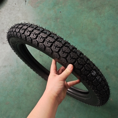 Experimente o Superior do Pneus de Motos de Borracha Natural 3.00-17 6PR/8PR Ply Rating