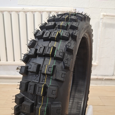 Pneus de motocicleta de aço de nylon de borracha natural 140/80-18 Pneus macios 6pr/8pr para desempenho