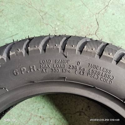 Pneus sem tubos para motocicletas 3.50-10 com cor preta e borracha natural