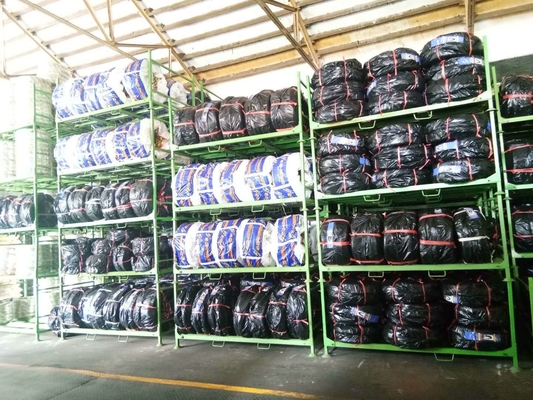Caixa de pneus de carga do porto de Qingdao para pneus de motocicleta IRC 60/100-17 70/100-17 Incluído