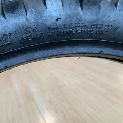 Ban Motor 80/100 21 Pneus de motocicleta com 35%-55% de conteúdo de borracha no Porto de Qingdao