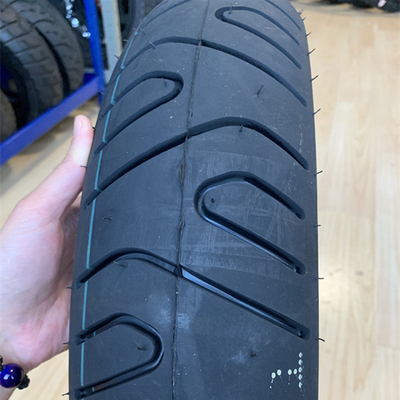 110/80-17 Proibição de pneus de motocicleta com 20000 KM de vida útil e construção durável