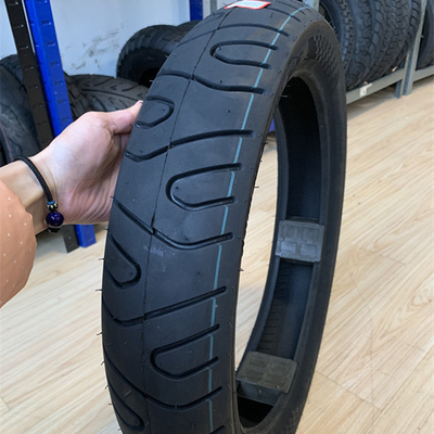 110/80-17 Proibição de pneus de motocicleta com 20000 KM de vida útil e construção durável