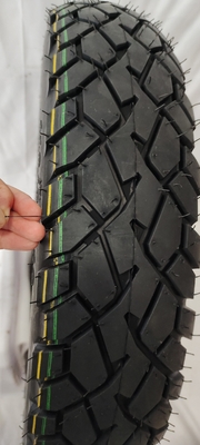 Capacidade de produção 5000pcs por dia 110/90 16 Pneus de motocicleta sem tubo com carcaça de pneus