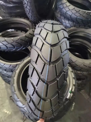 Pneus de motocicletas 160/60/17 para distribuição no porto de Qingdao com 35% a 55% de teor de borracha
